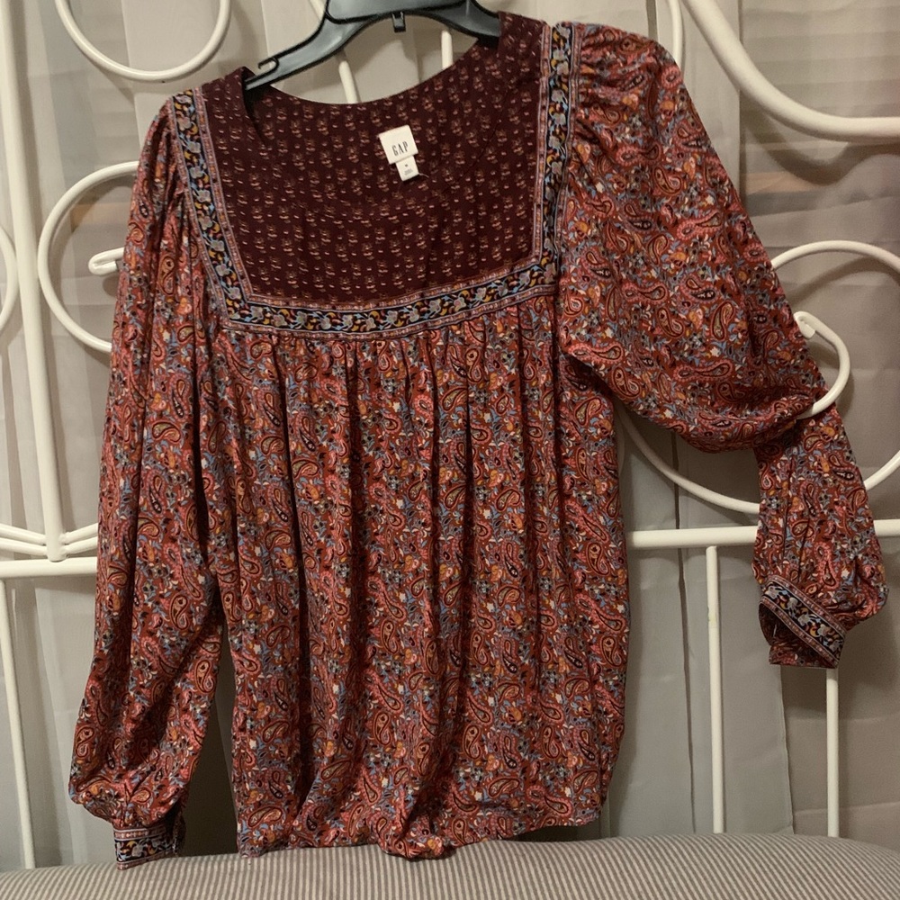 GAP hippie chic flowy top